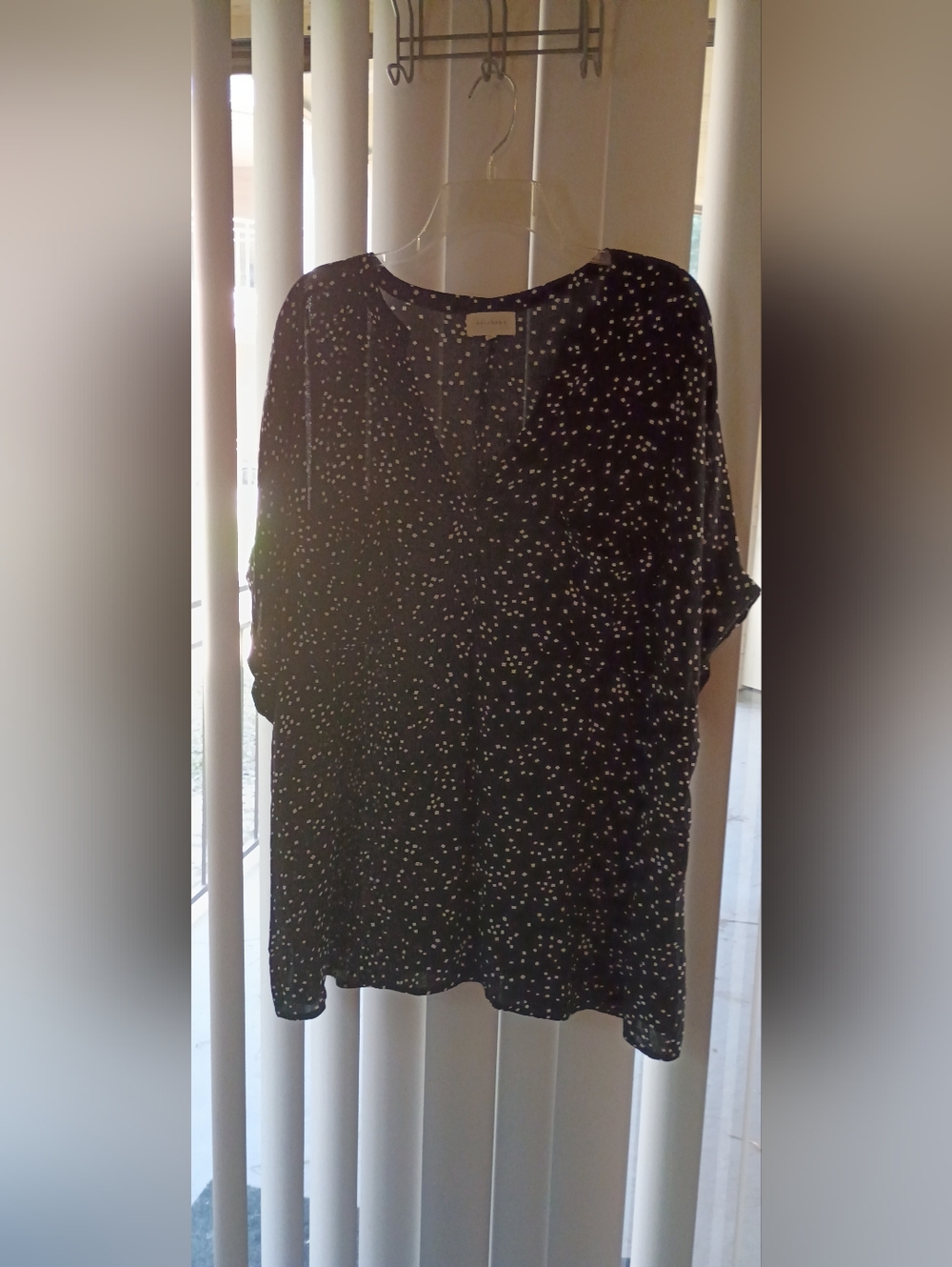 NWOT MELLODAY lightweight Short Sleeve Black And White Plus Size Blouse 2x